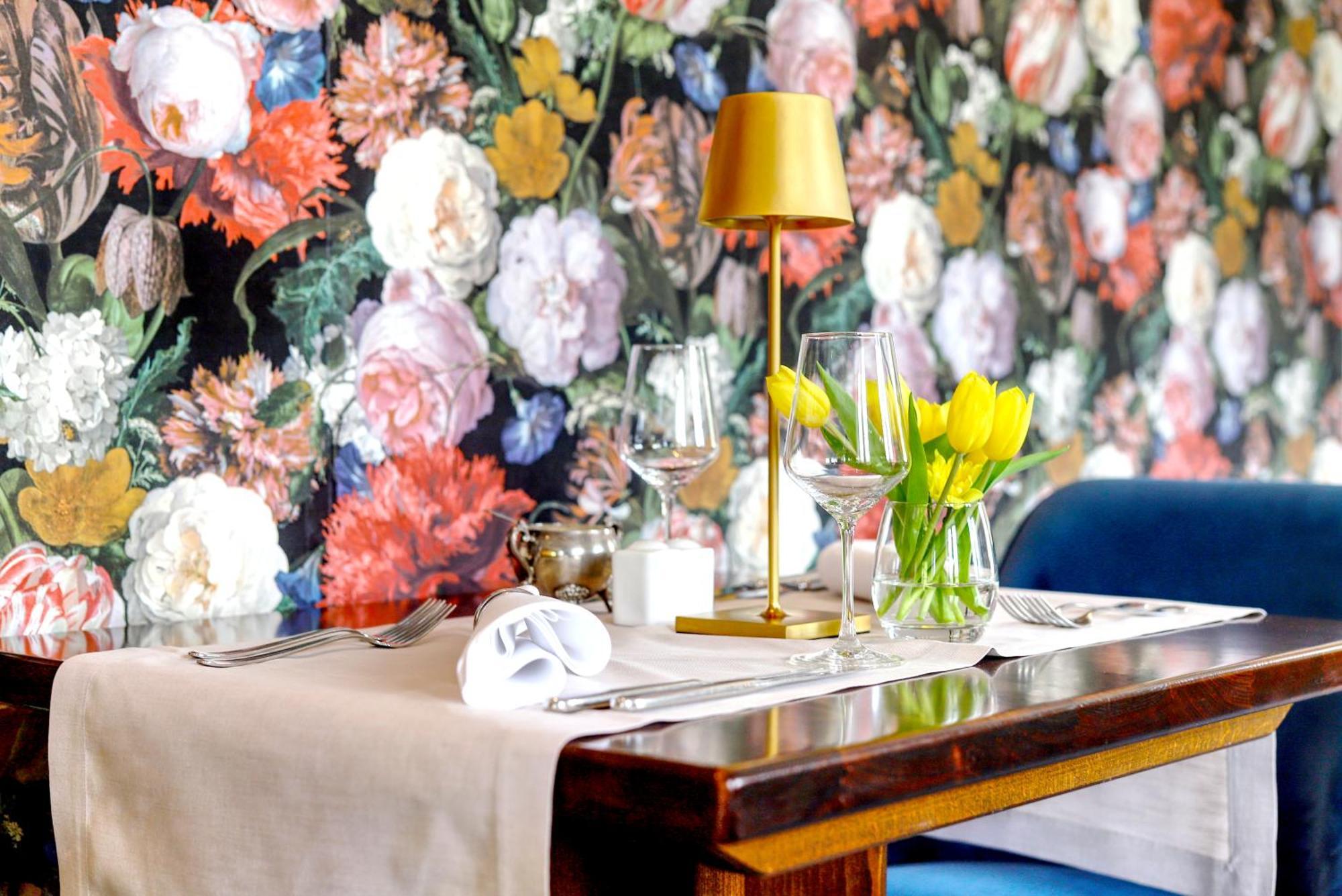 Hotel Lipmann "Am Klosterberg" バイルシュタイン エクステリア 写真