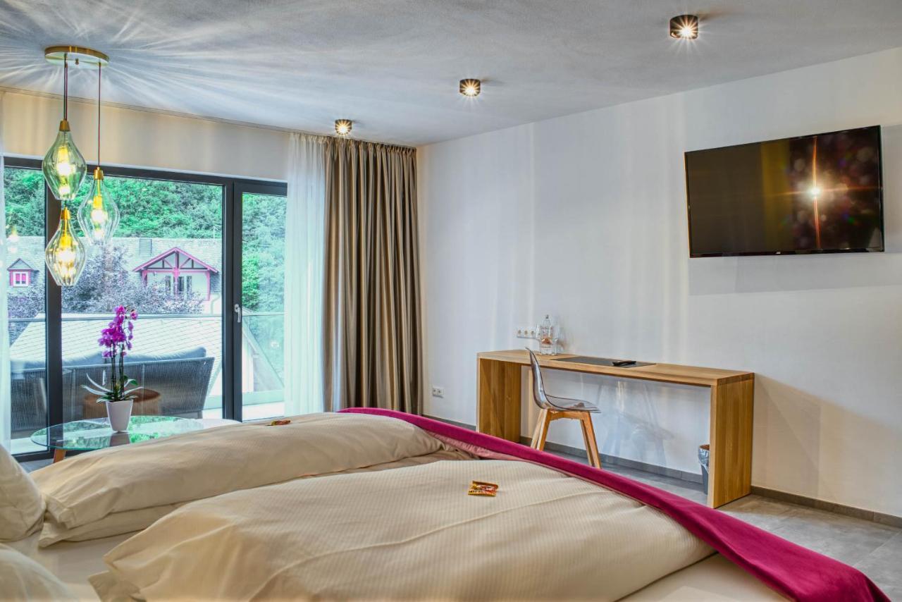 Hotel Lipmann "Am Klosterberg" バイルシュタイン エクステリア 写真