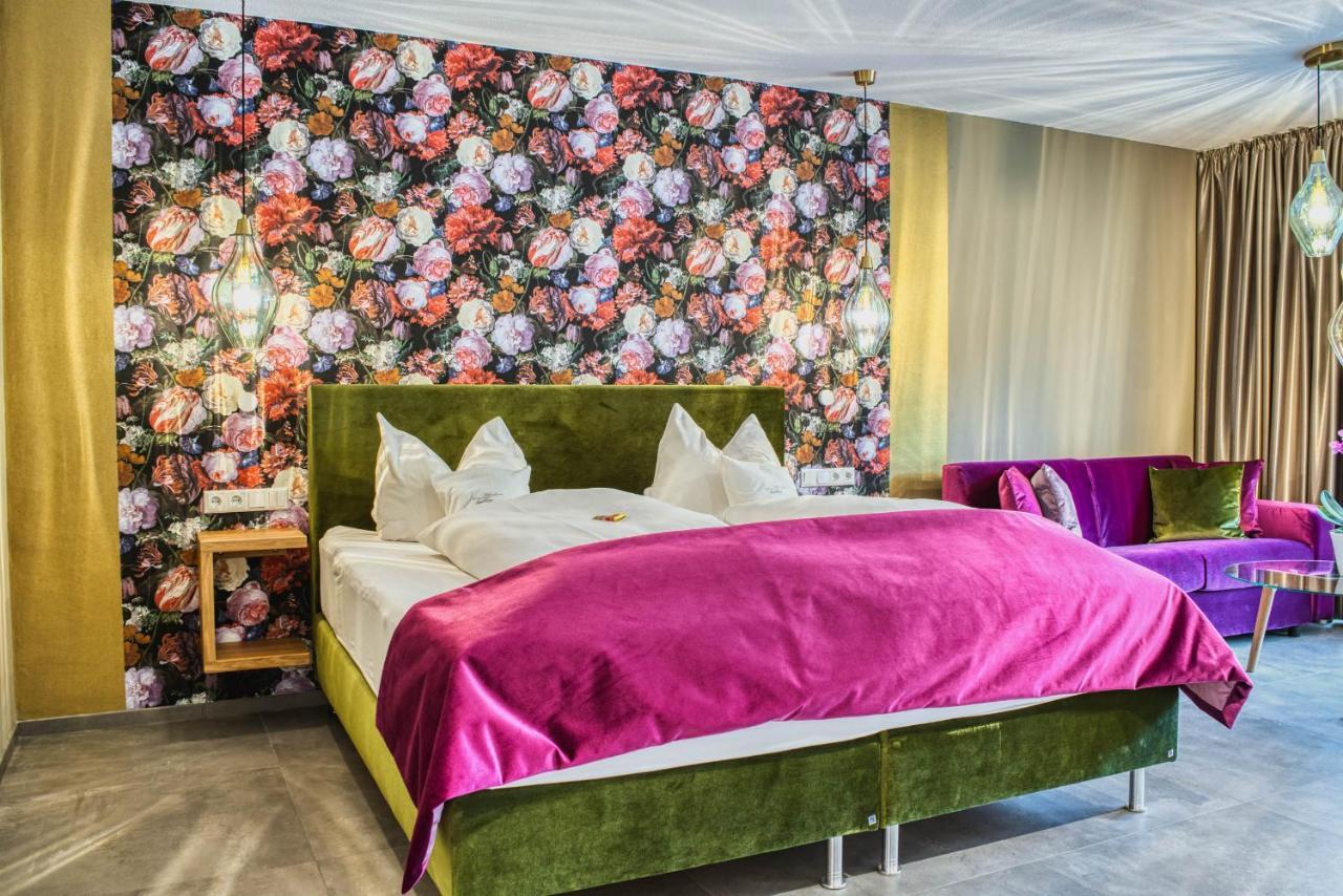 Hotel Lipmann "Am Klosterberg" バイルシュタイン エクステリア 写真